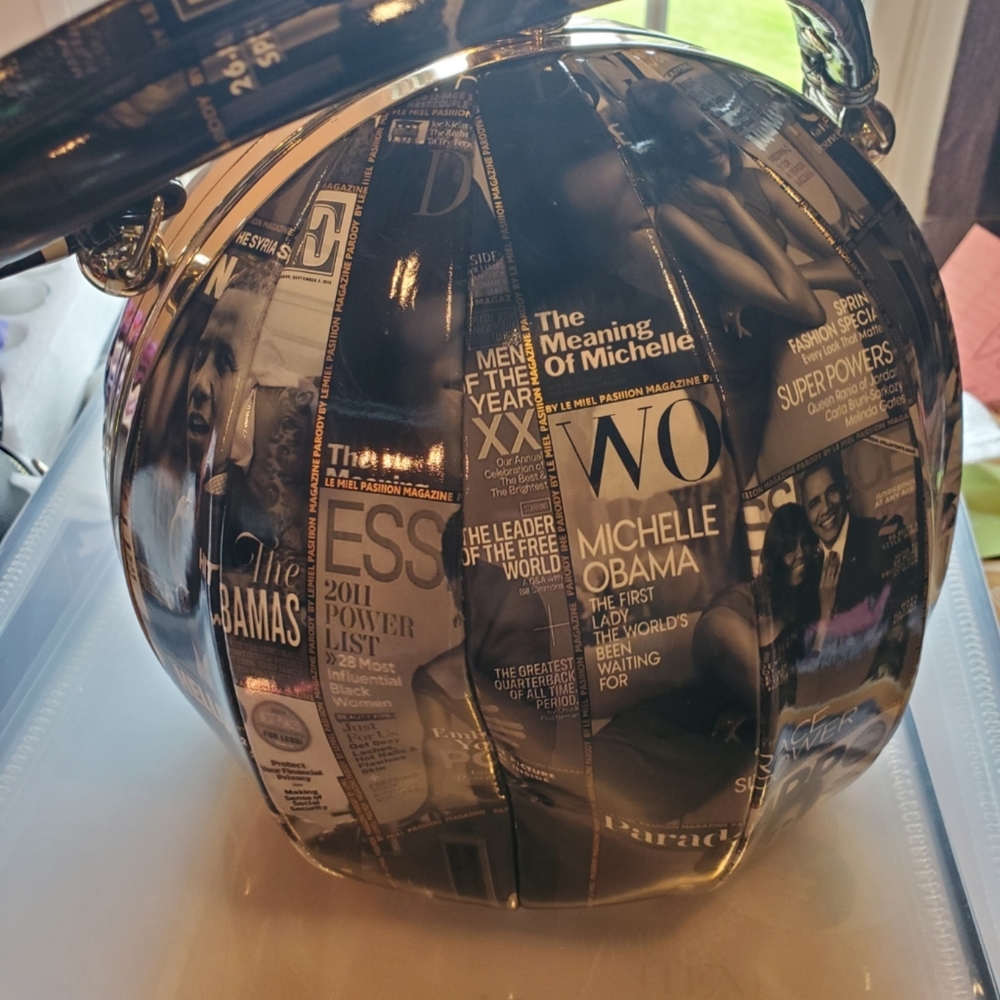 Obama purse